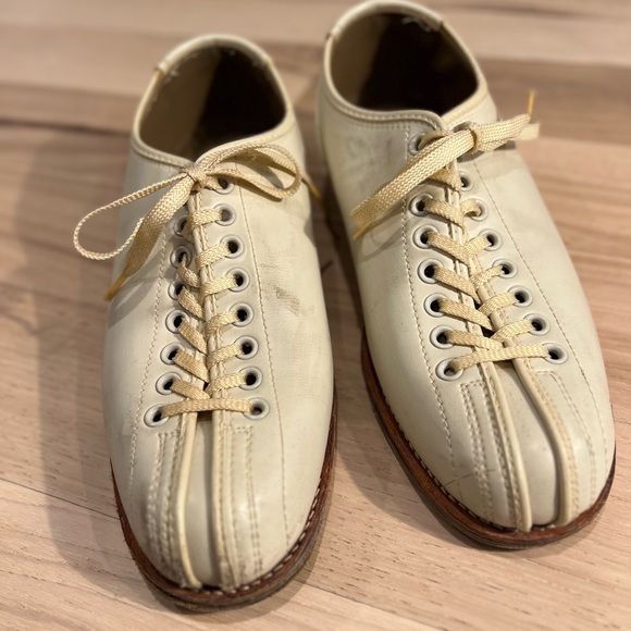 Brunswick Shoes Brunswick Unisex Vintage Retro Bowling Shoes Size 8